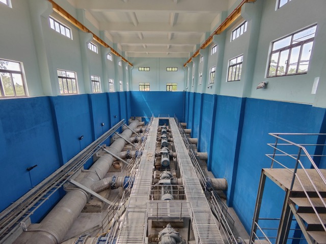 Trạm bơm phòng mặn An Trạch được nâng công suất lên 420.000 m3/ngày đêm bằng các bơm ly tâm 2 cửa hút của hãng Ebara và động cơ ABB IE3