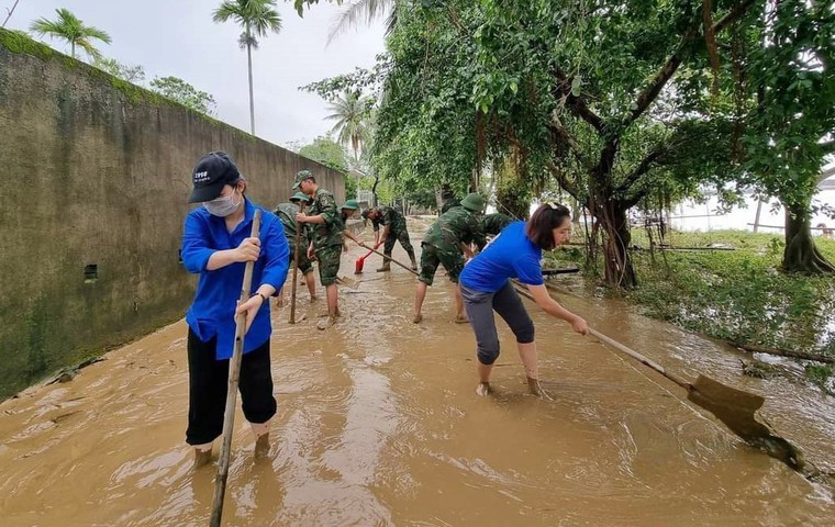 2686/Ba người chết do ảnh hưởng bão số 5 ở Đà Nẵng