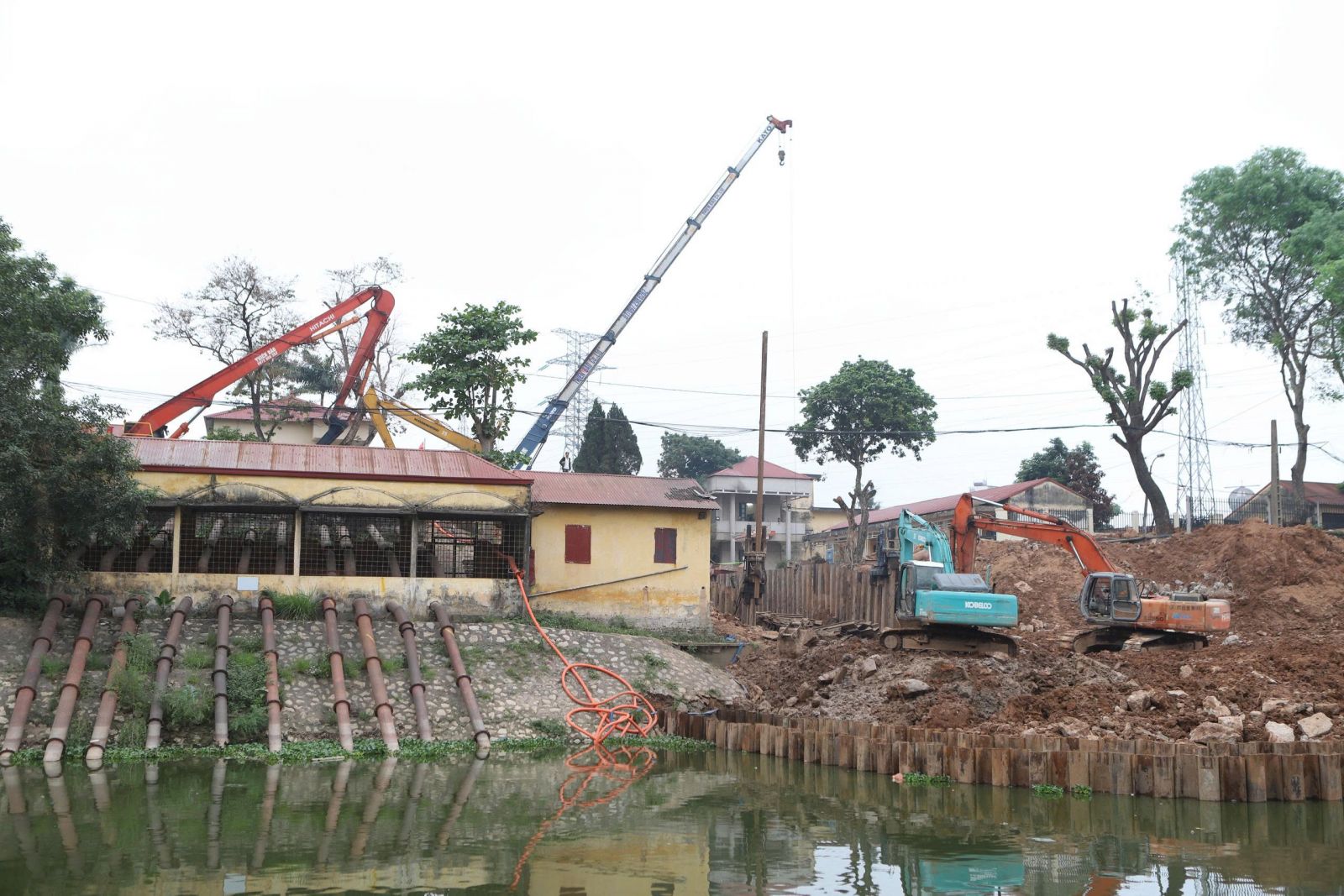 Hà Nội: Tăng tốc thi công các dự án chống ngập nhằm kịp ứng phó mùa mưa bão- Ảnh 2.