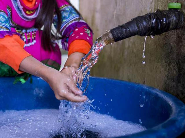 2175/Nước sạch và vệ sinh: Tiêu chí quan trọng để giảm nghèo