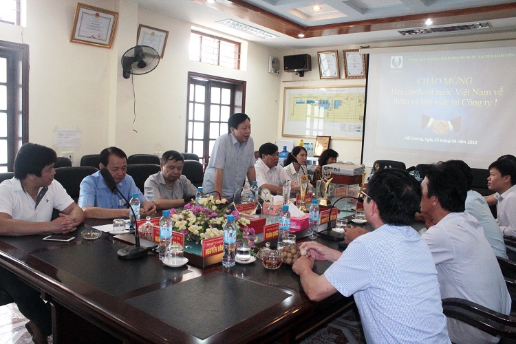 1322/Hội Cấp thoát nước Việt Nam thăm và làm việc tại Công ty Cổ phần kinh doanh nước sạch Hải Dương