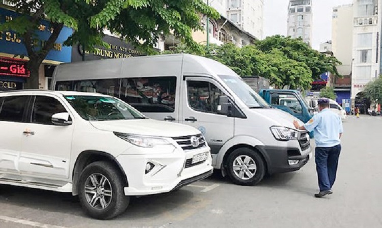 1220/Tăng phí nước thải, thu phí đậu xe lũy tiến theo giờ