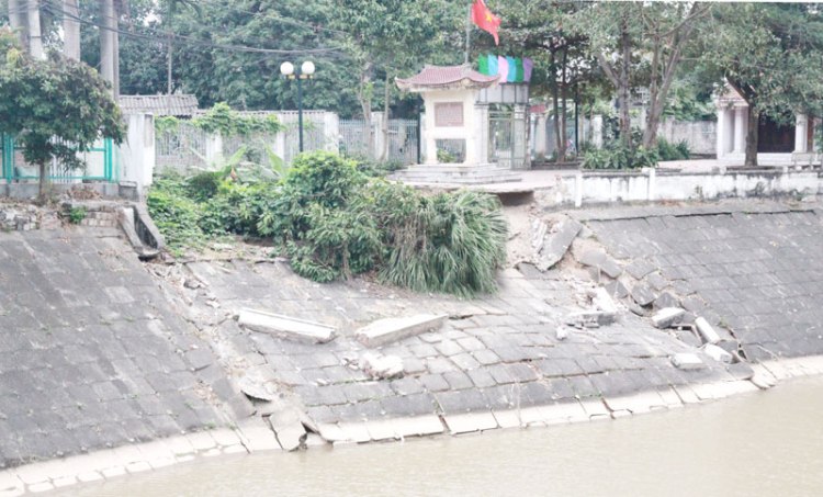 1223/Hà Nội đầu tư 7 tỷ đồng xử lý sạt trượt Trạm bơm Ấp Bắc