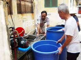 377/Authorities order investors to supply clean water to residents