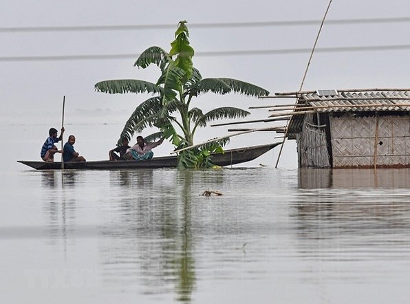 2099/Gần 4 triệu người tại Ấn Độ và Nepal phải sơ tán khẩn cấp do lũ lụt